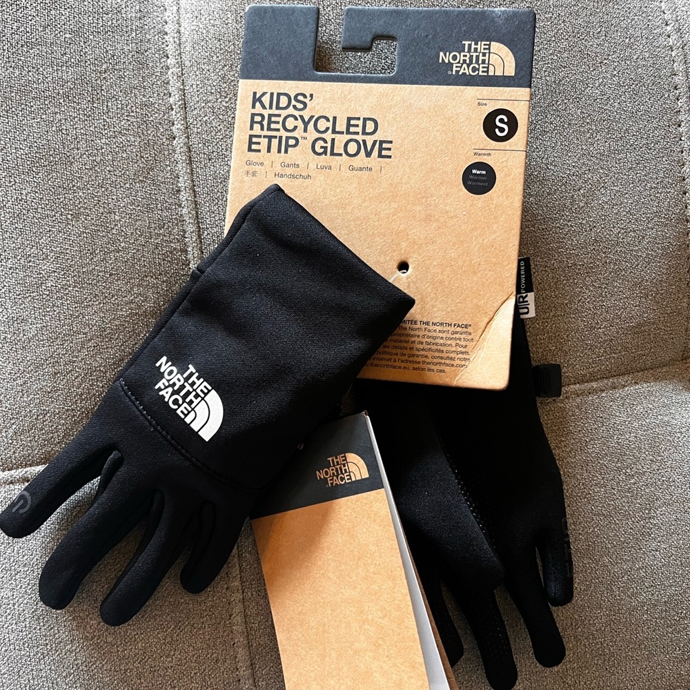 The North Face Kids Black Recycled Etip Gloves